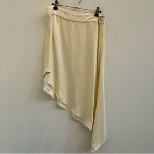 Zara Elegant Cream Asymmetrical Skirt
